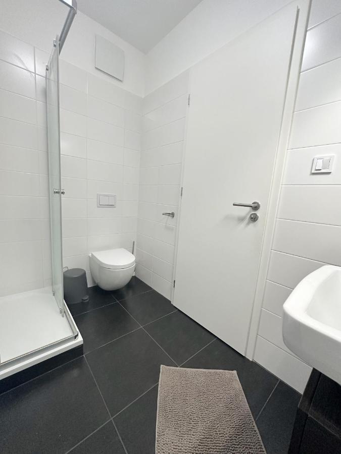 Dmr Apartments Cityhall Кошице Экстерьер фото